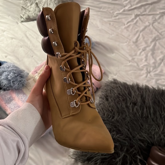 Call it spring lace up pumps - Picture 3 of 5